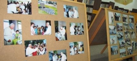  Maj 2011-Wystawa Fotografii z okazji 20-stej rocznicy  wizyty Jana Pawła II  w Olsztynie